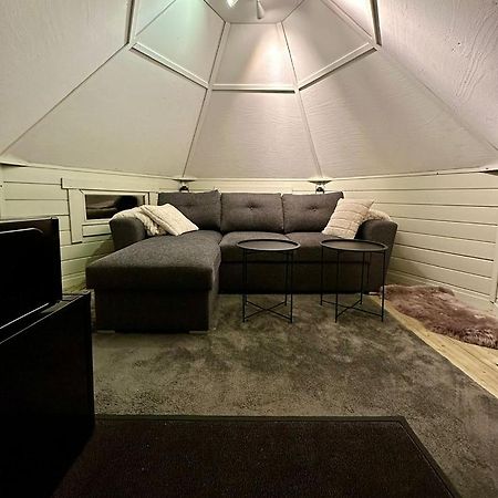 Vila Camp Caroli Hobbit Hut Jukkasjärvi Exteriér fotografie