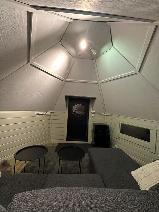 Vila Camp Caroli Hobbit Hut Jukkasjärvi Exteriér fotografie